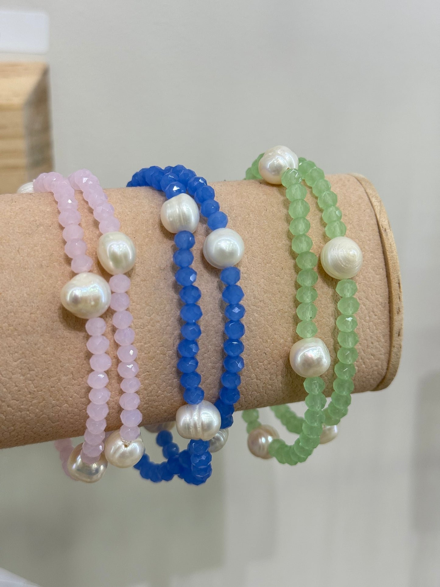 CRYSTAL PEARL BRACELET