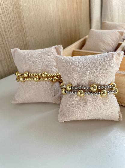 GOLD AND SILVER SET BEAD BRACELET