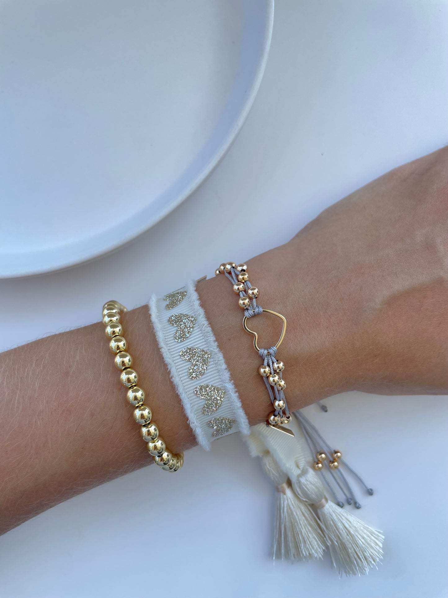 SHINY BEIGE RIBBON BRACELET