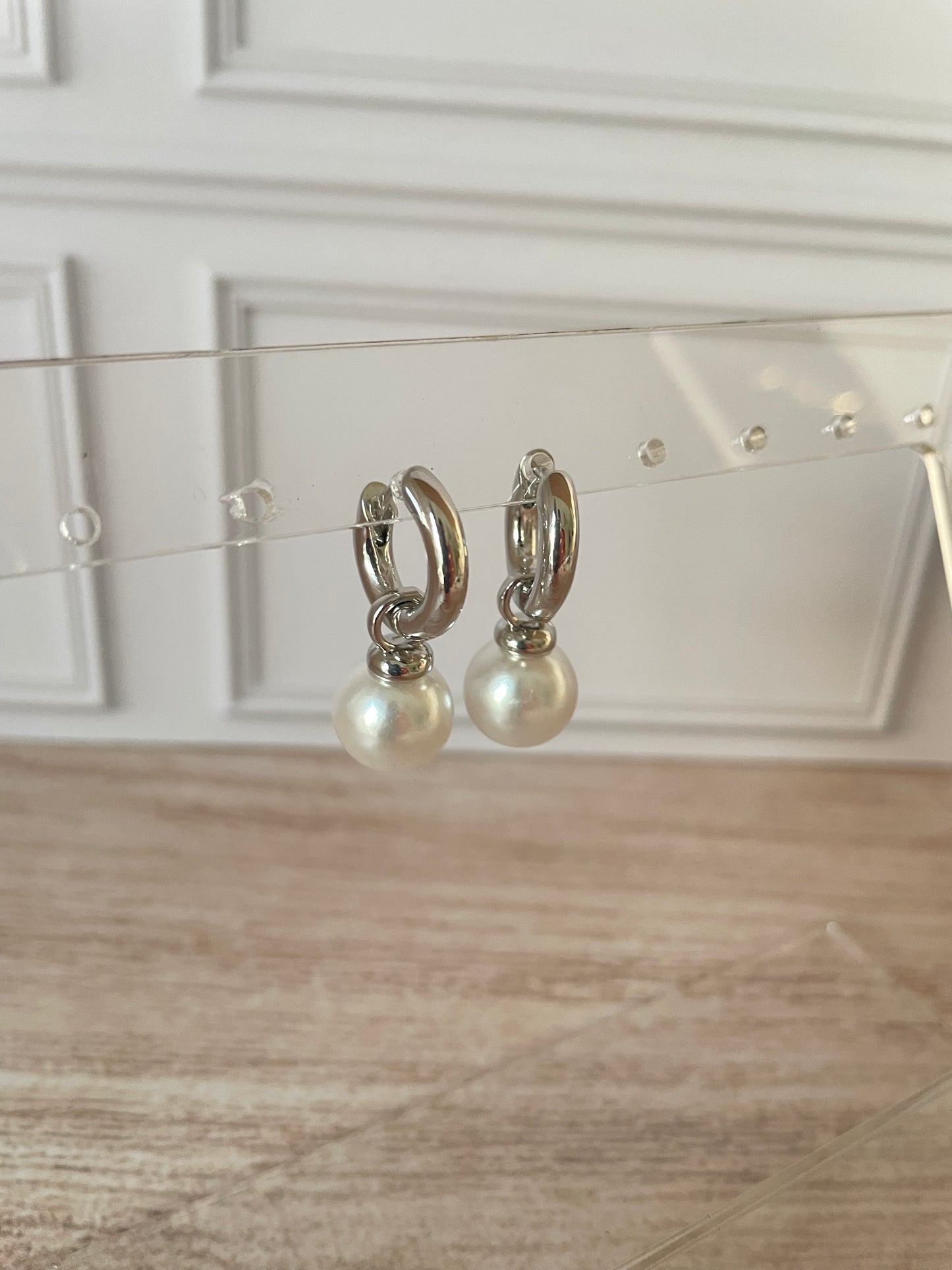 CHUNKY PEAR EARRING