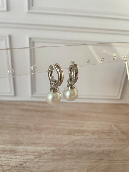 CHUNKY PEAR EARRING