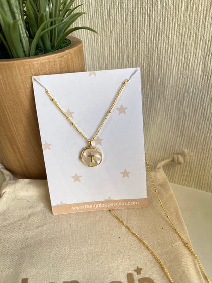 NACRE CROSS NECKLACE